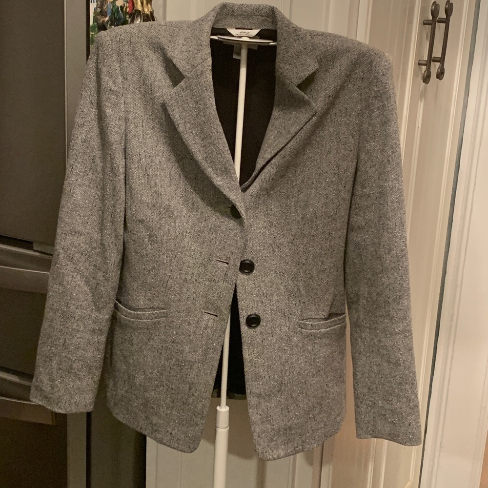 Talbots 3‎ button blazer made of Indian fabric. Worn maybe 2x